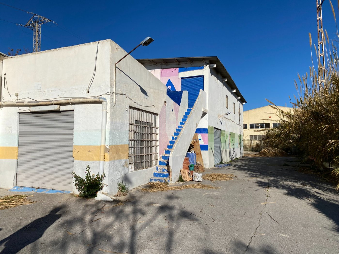 Nave industrial 1300m² en venta - Sector Quinto
