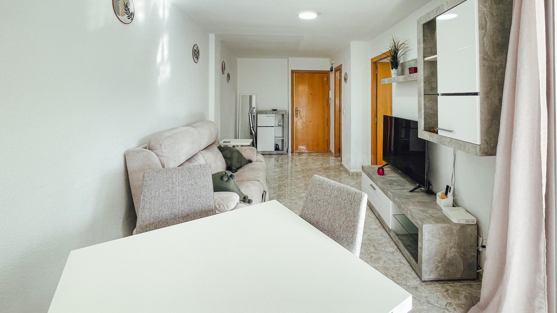 APARTAMENTO EN VENTA DE 1 DORMITORIO CON PARKING Y PISCINA Y A ESCASOS METROS DE LA PLAYA - foto 3