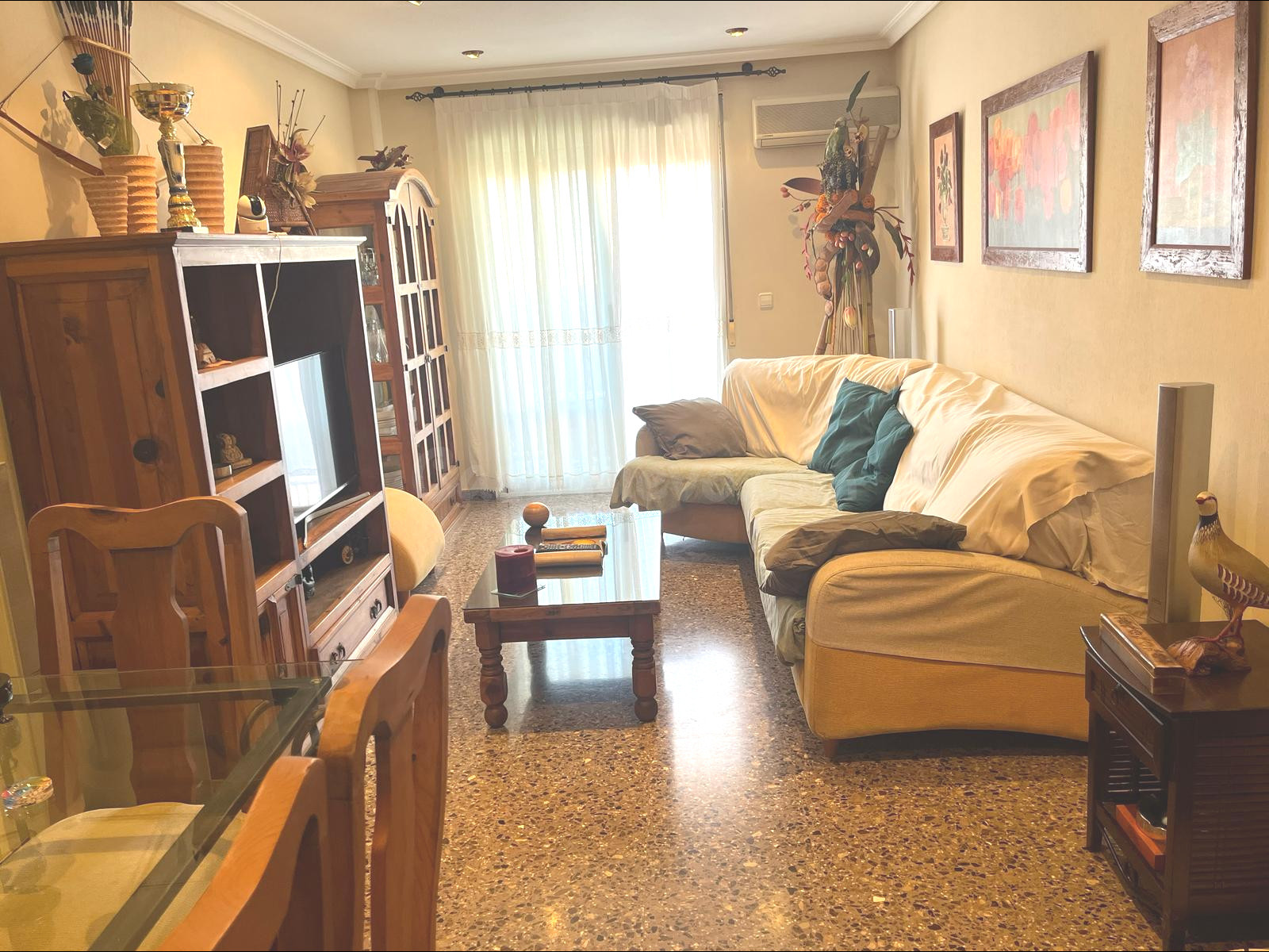 Te presentamos el mejor piso del barrio en Carrús!!!!