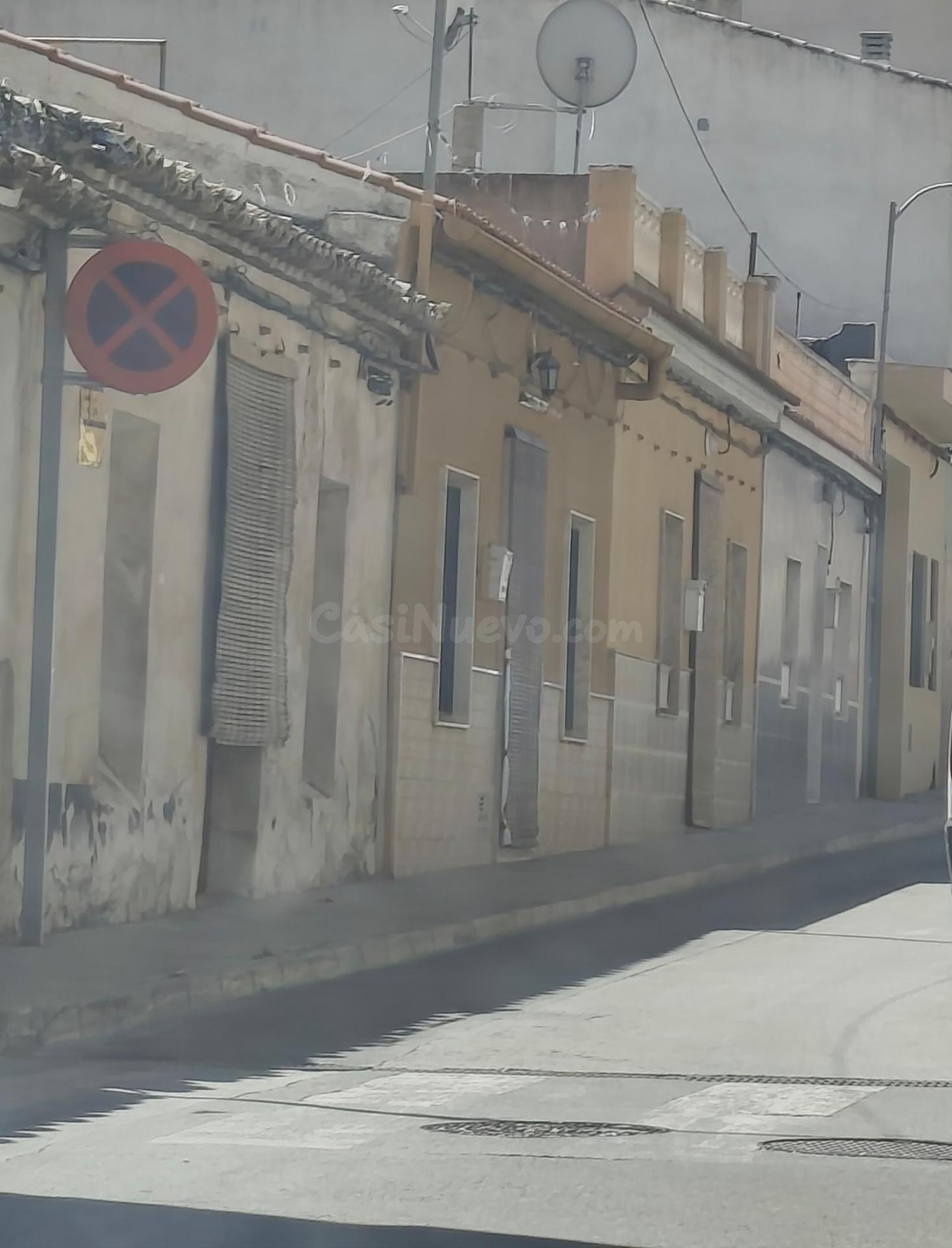 SE VENDE PLANTA BAJA URBANA PARA REFORMAR EN ASPE