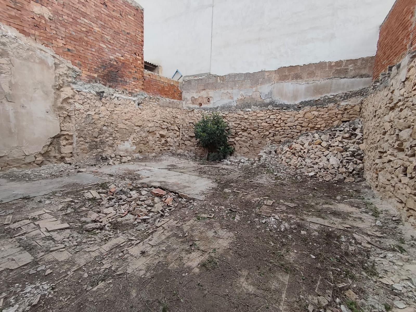 SE VENDE PLANTA BAJA URBANA PARA REFORMAR EN ASPE - foto 2