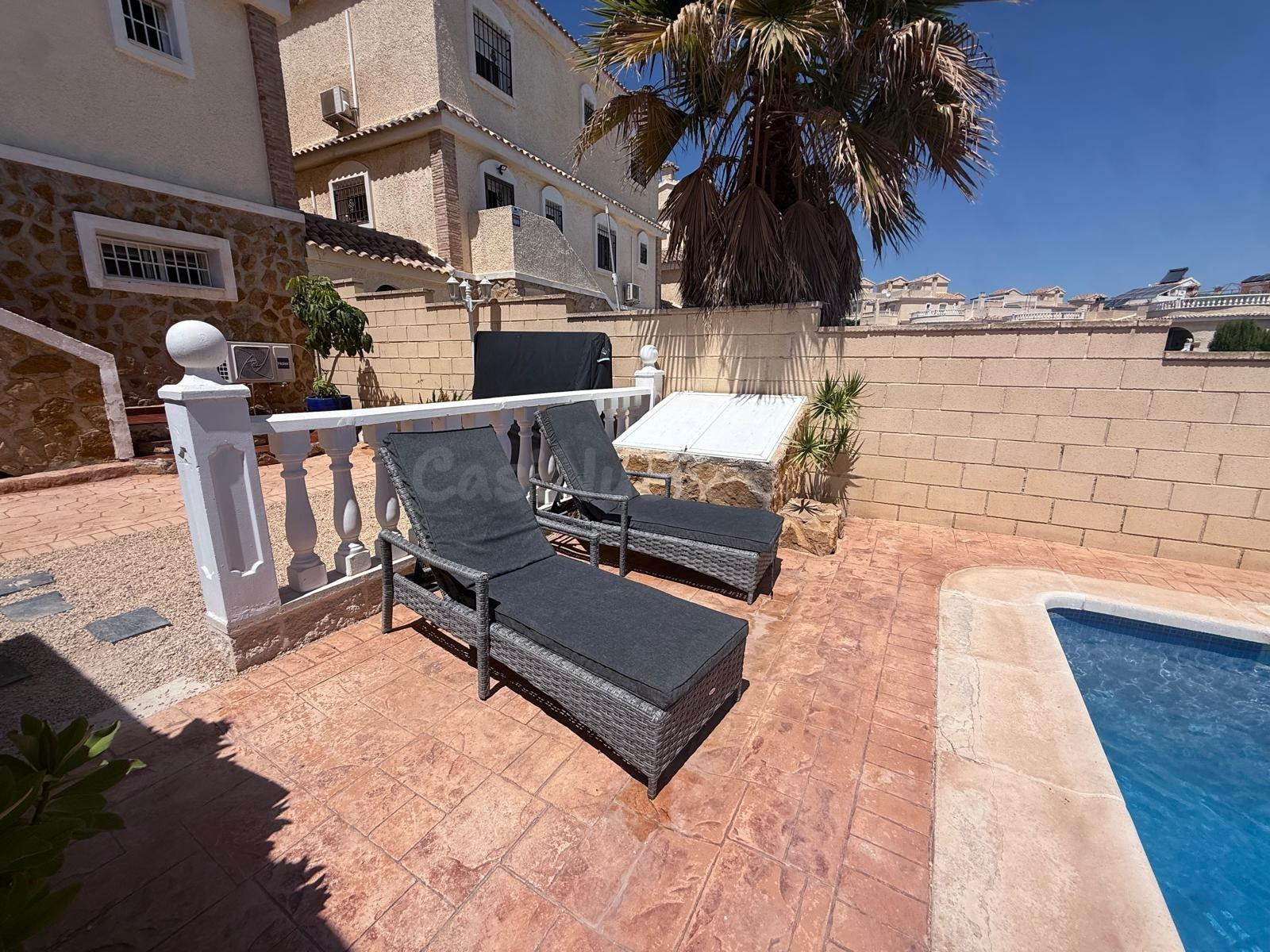 Espectacular Chalet en Monforte del Cid con Vistas al Mar - foto 5