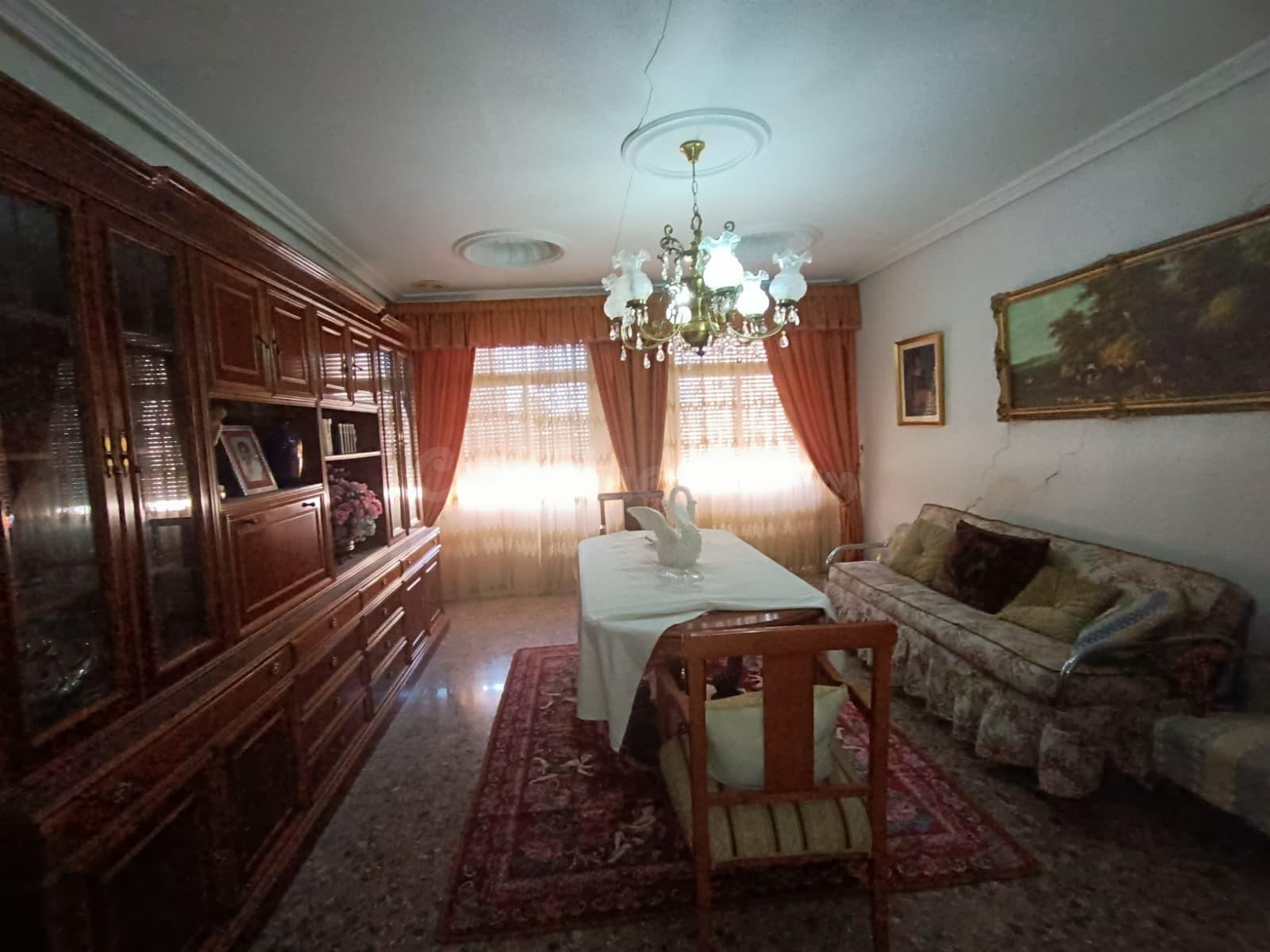 ESPECTACULAR CASA UNIFAMILIAR DE DOS PLANTAS EN ASPE!! - foto 3