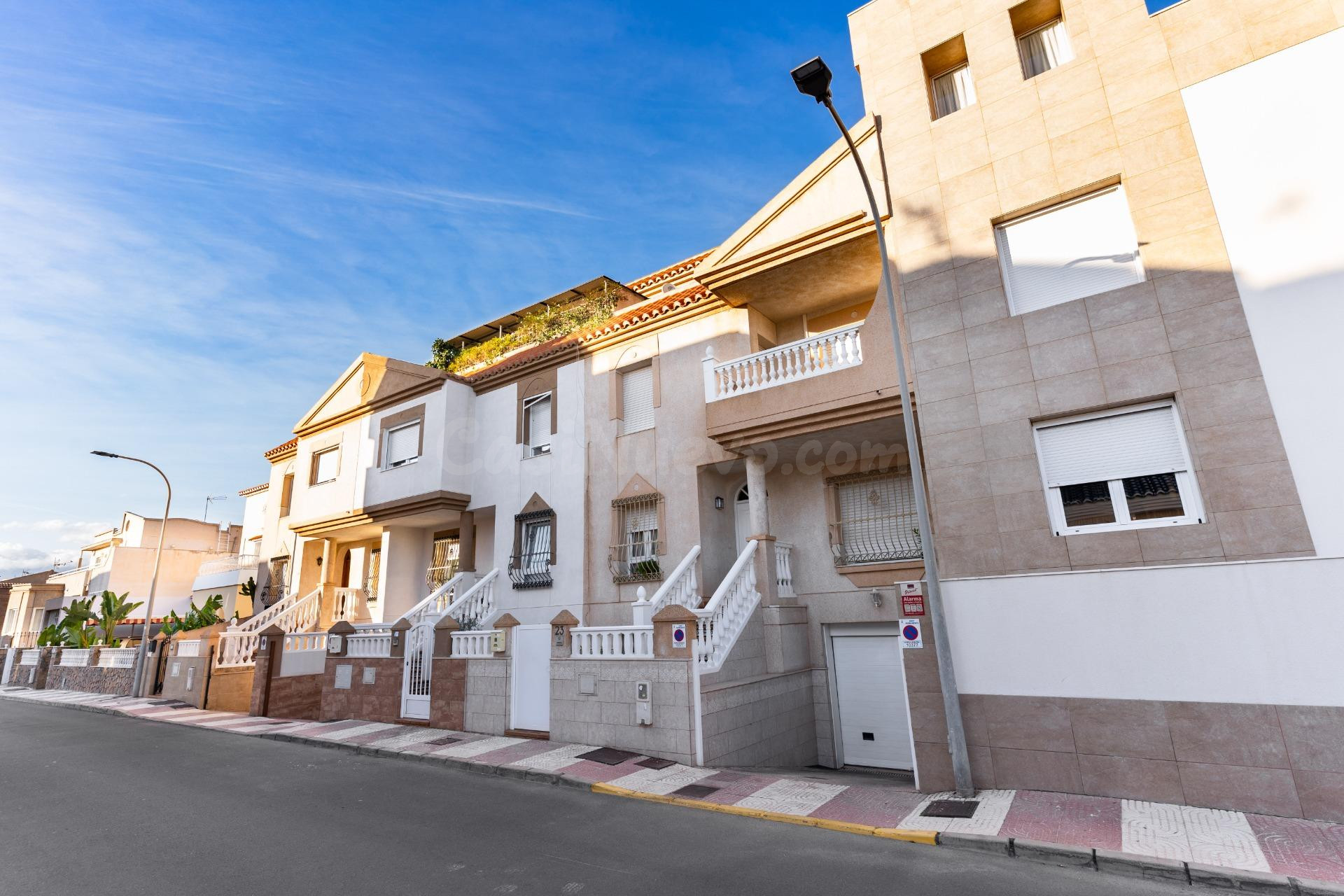 Chalet en Venta en La Romanilla, Roquetas de Mar – Ideal par