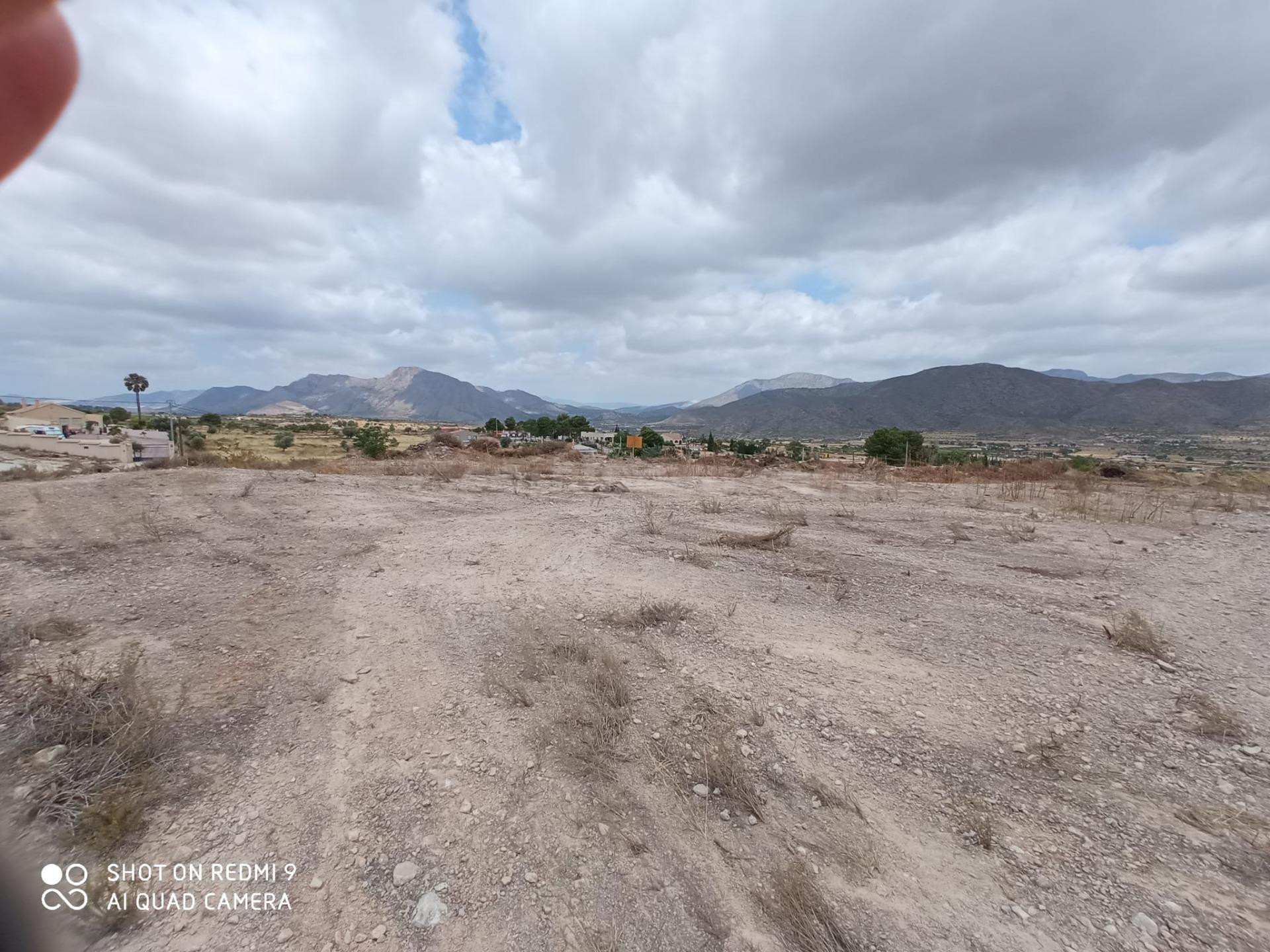 SE VENDE PARCELA RÚSTICA, ACTUALMENTE NO SE PUEDE CONSTRUIR  - foto 2