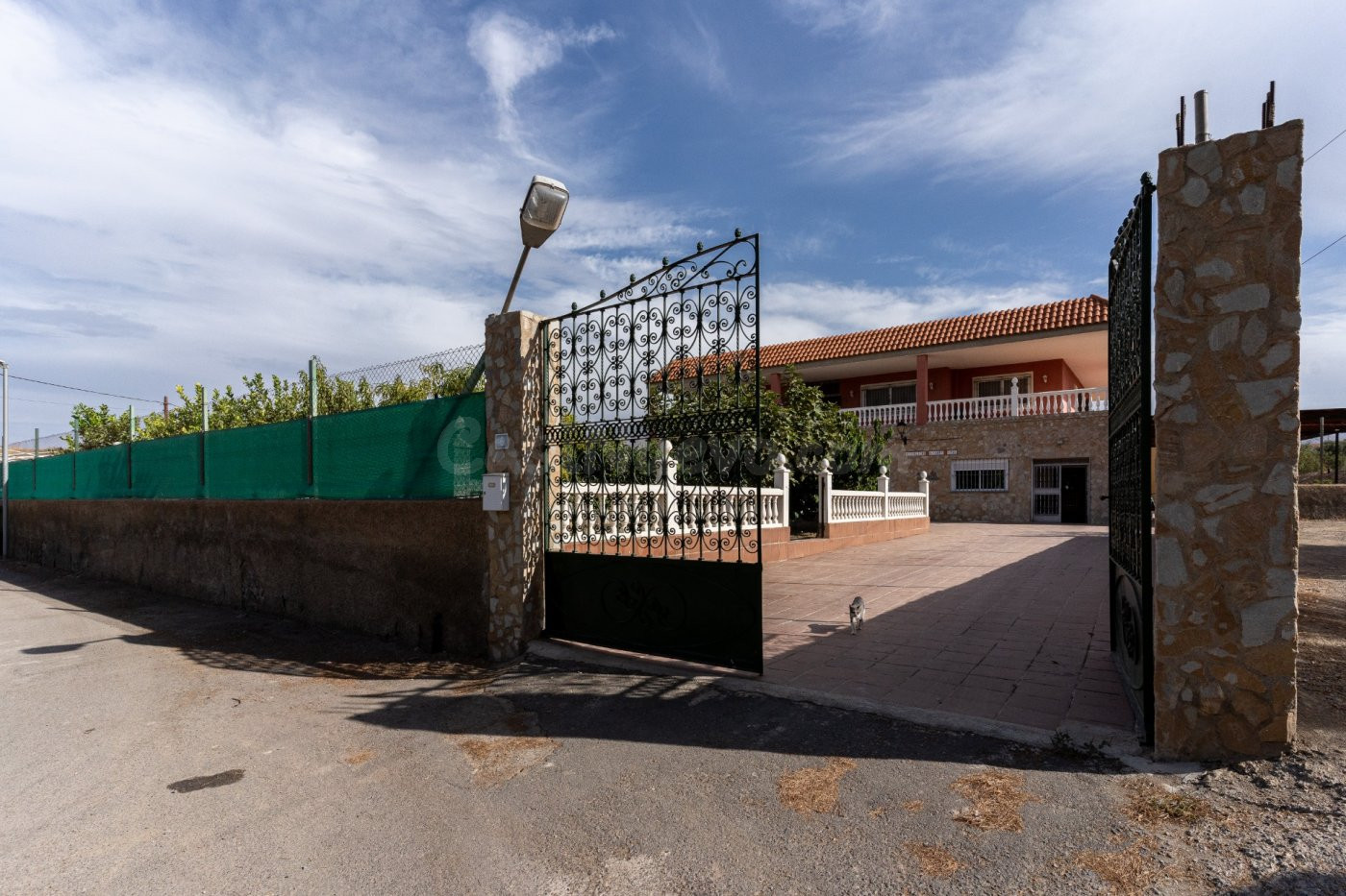 Se vende espectacular Hacienda chalet en pechina .