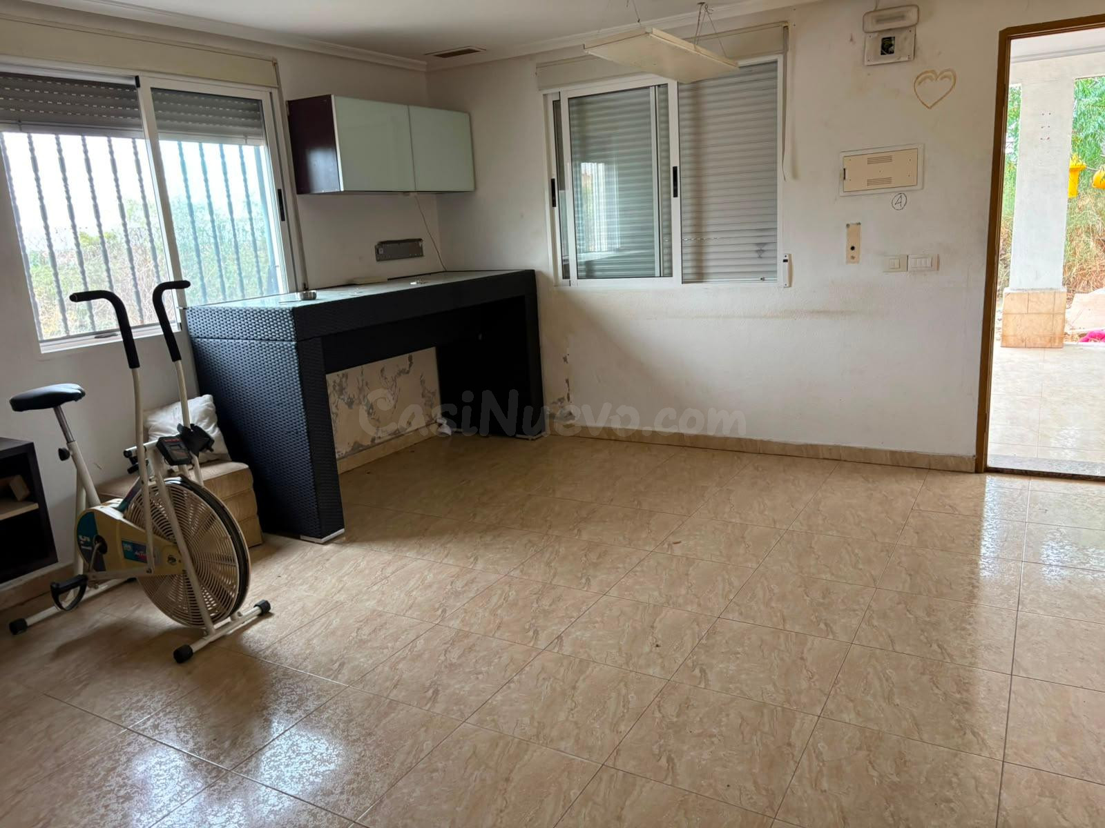 Se vende chalet en Partida El Boch con 900 metros cuadrados  - foto 2