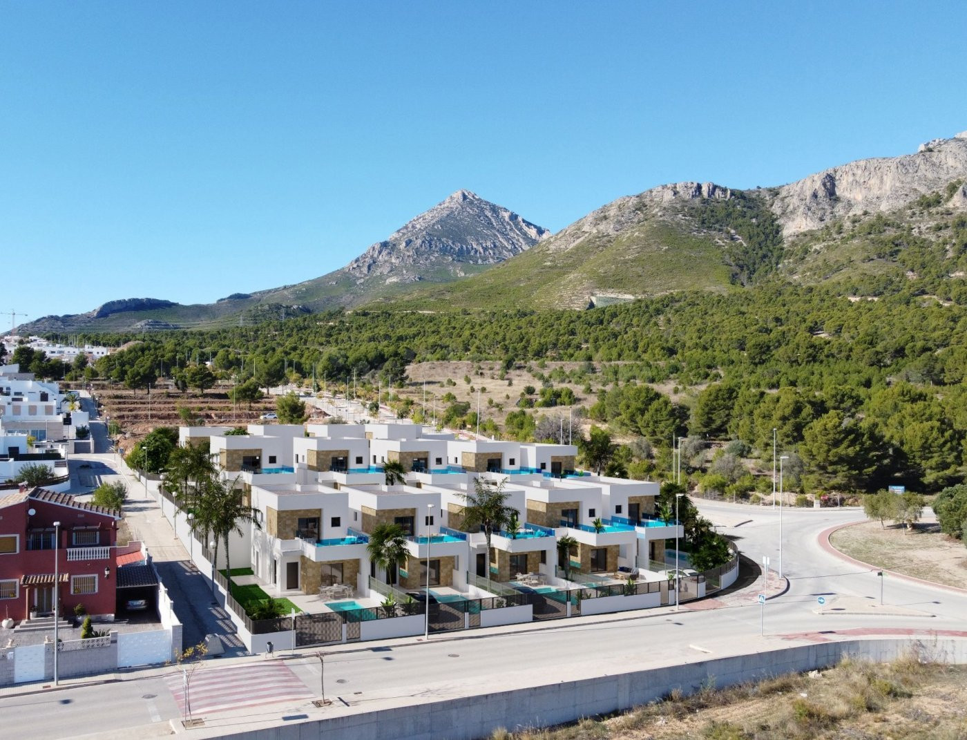 15 nuevas villas en Polop - foto 2