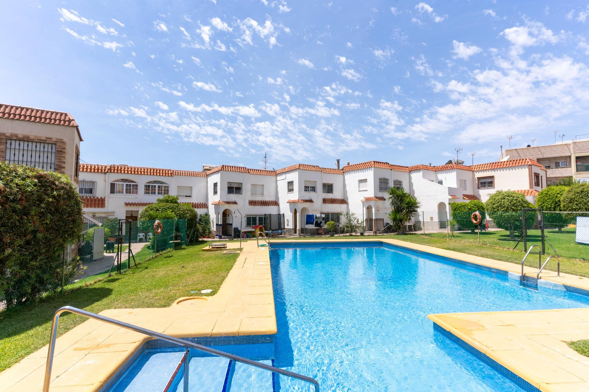 ¡Vive en Aguadulce Sur! Tu nuevo hogar te espera ☀️ - foto 2
