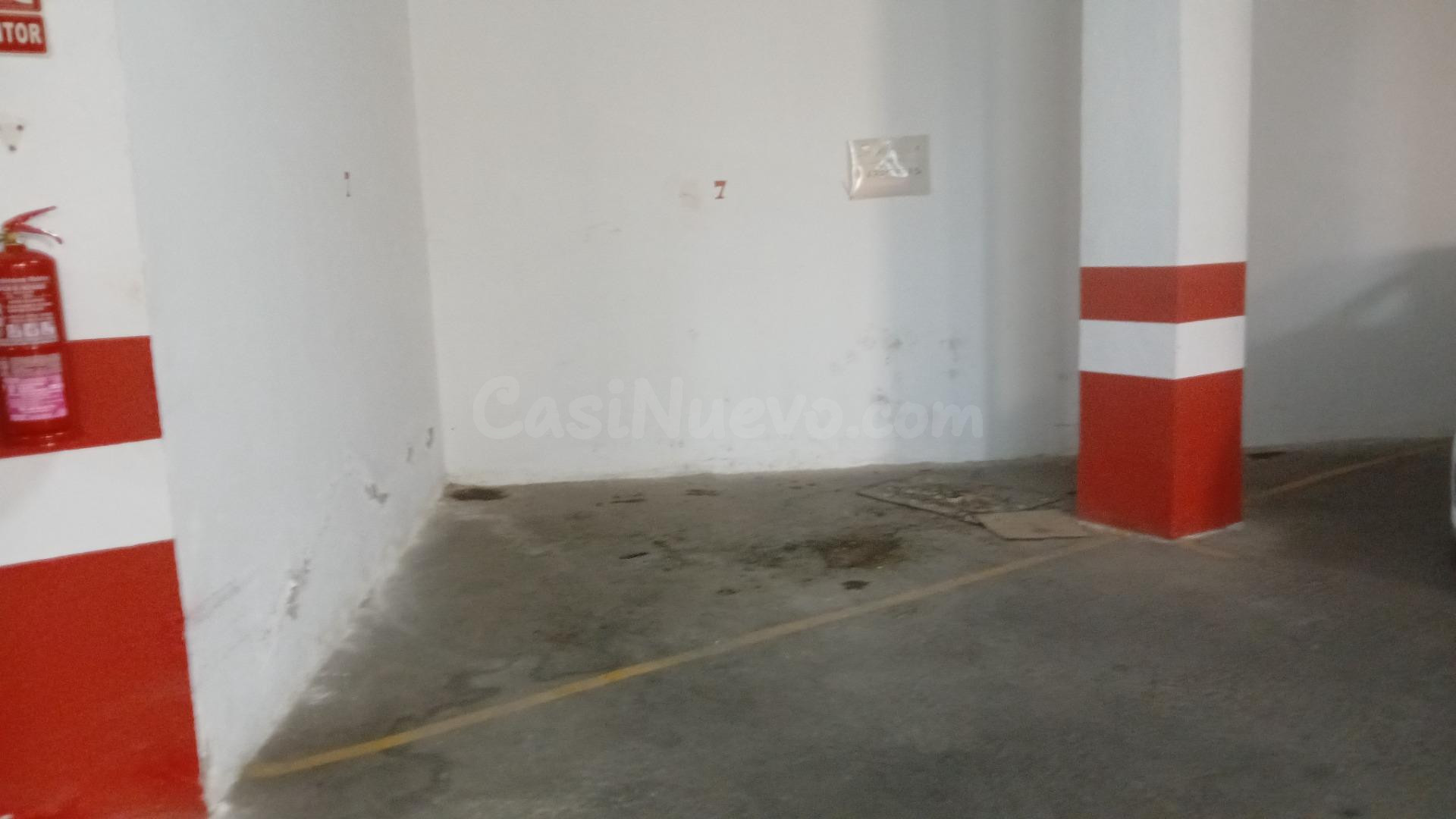 Plaza de garaje en centro Aguadulce. Avenida Carlos III. - foto 2