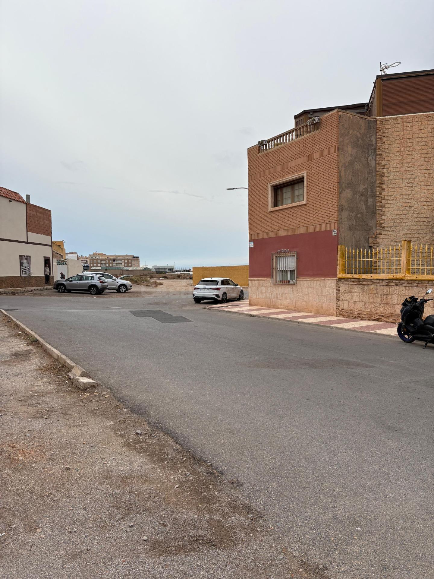Solar en Urbano en Carretera de la mojonera. - foto 4