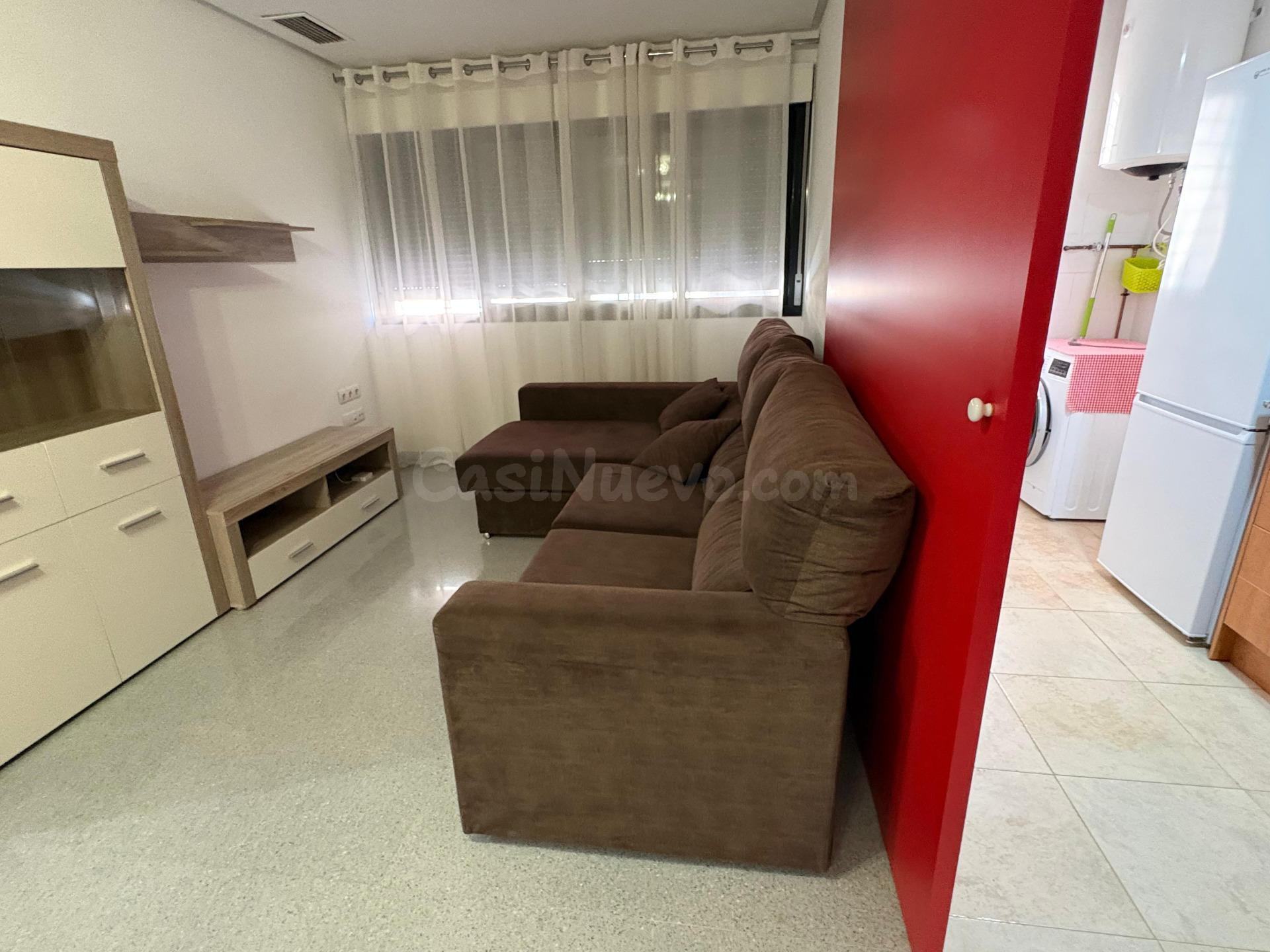 Se alquila piso seminuevo de 3 habitaciones y 2 baños!!! - foto 3