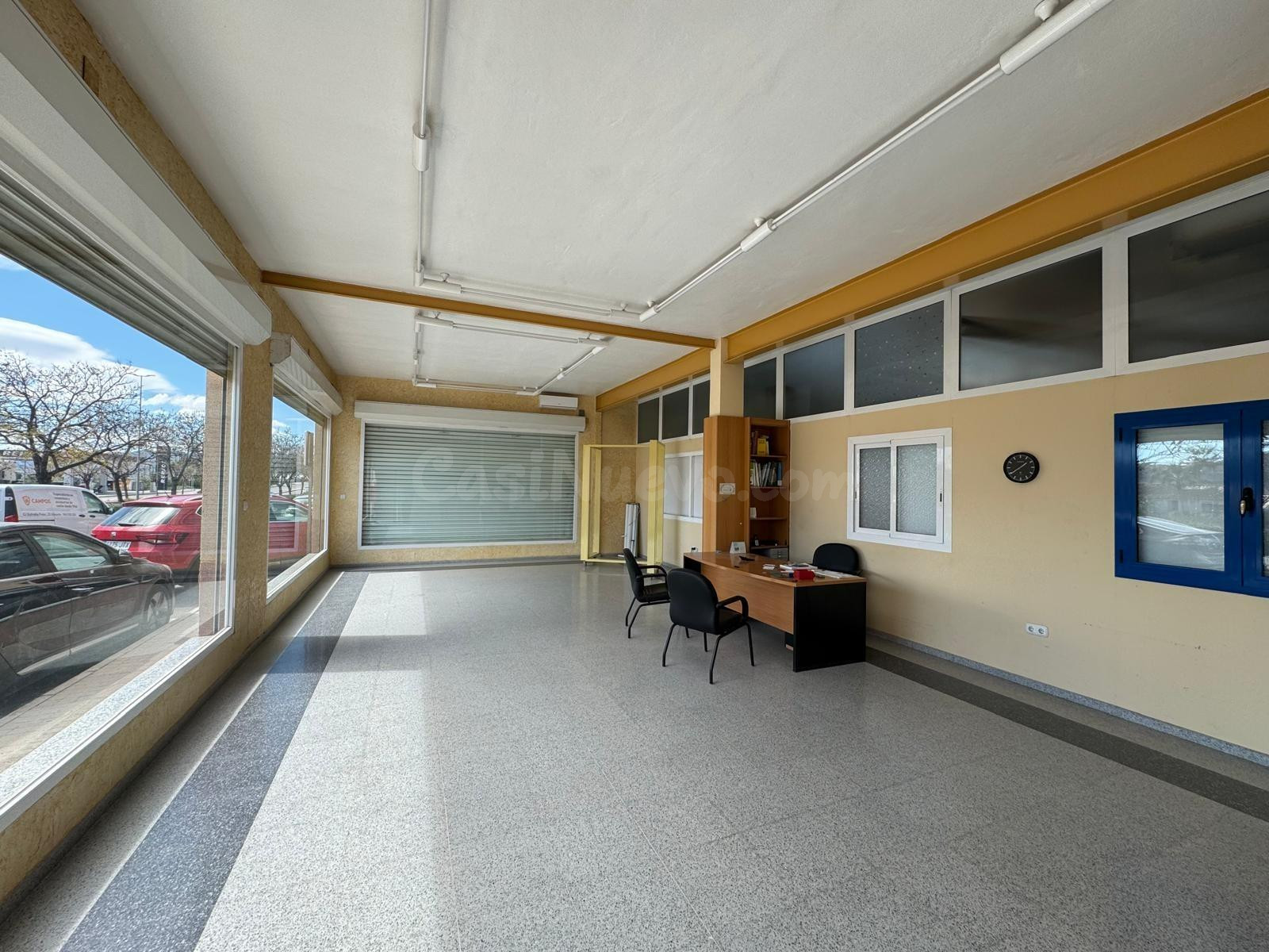 ✨ NAVE INDUSTRIAL EN ELDA | 465 m2 CON OFICINAS Y DOBLE ACCE
