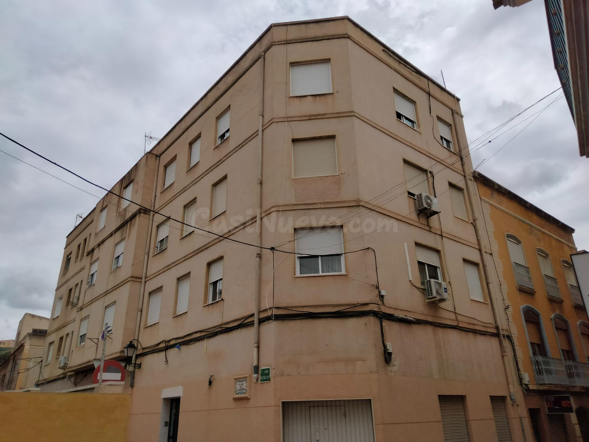 PISO EN SUBASTA DE 3 DORMITORIOS EN MONÓVAR – 69 m2 – 36.900