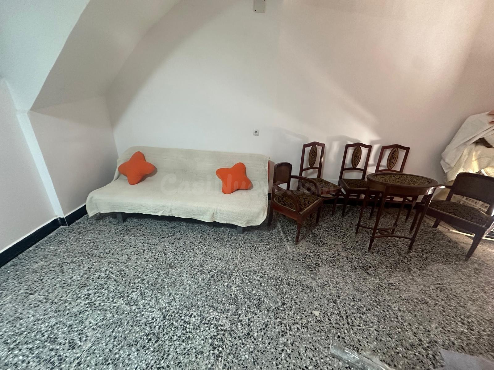 Casa semireformada de 2 plantas en Monóvar – 4 habitaciones, - foto 2