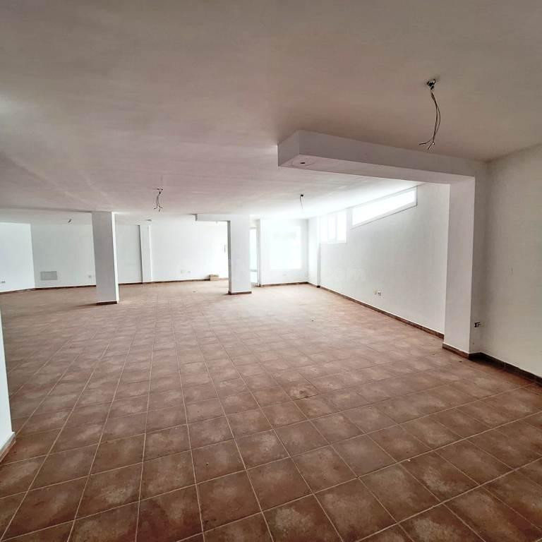 LOCAL/ALMACÉN EN VENTA EN LOS REALEJOS - foto 3