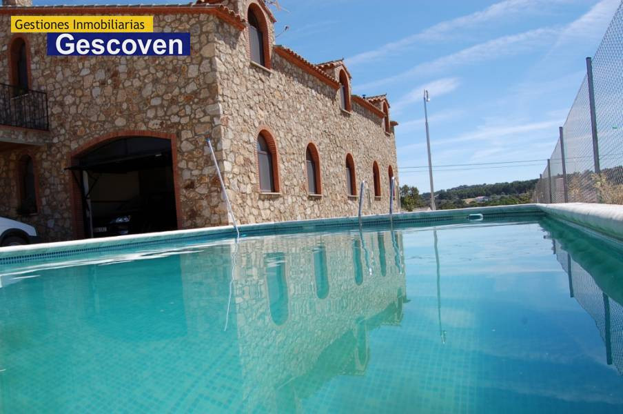 VENTA CHALET CON DOS VIVIENDAS