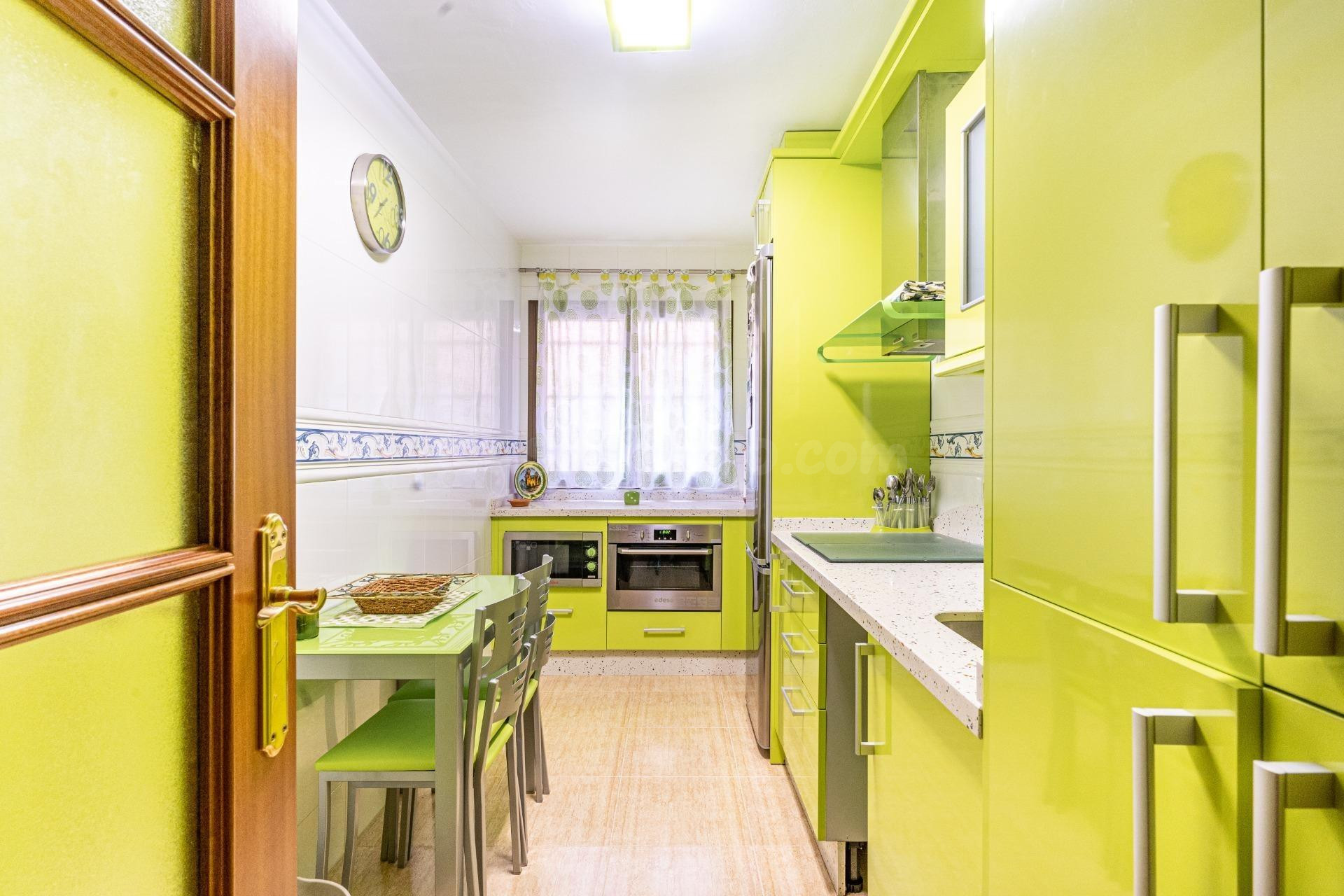 Piso en Venta en Roquetas de Mar - Avenida Juan Carlos por s