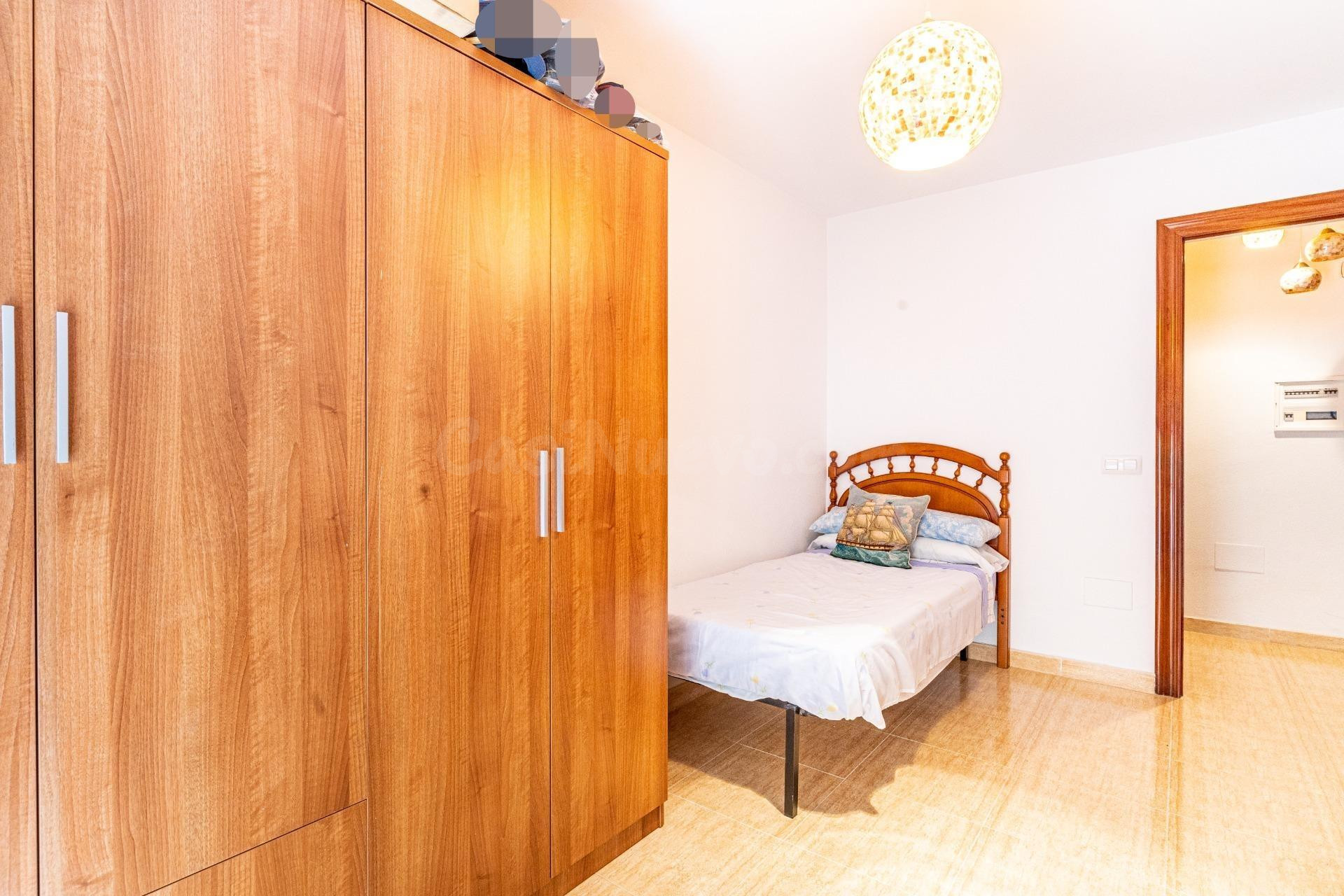 Piso en Venta en Roquetas de Mar - Avenida Juan Carlos por s - foto 5