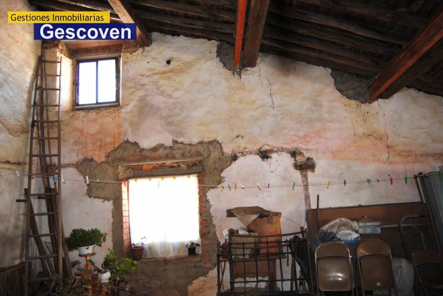 CASA CON HERMOSAS VISTAS A LA MONTAÑA, PARA REHABILITAR EN A - foto 4