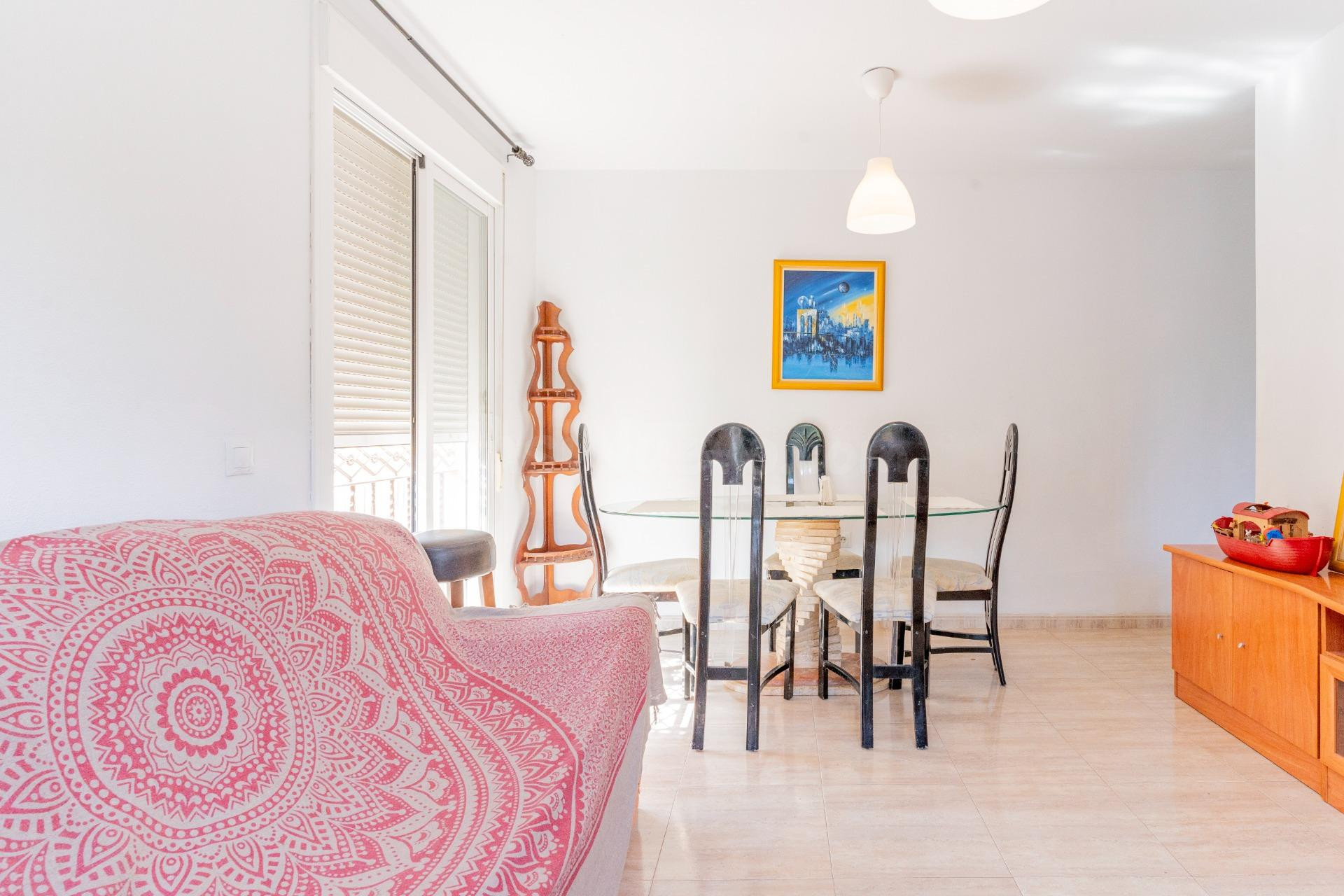 Acogedor Piso en La Gangosa, Vicar - Ideal para Entrar a Viv