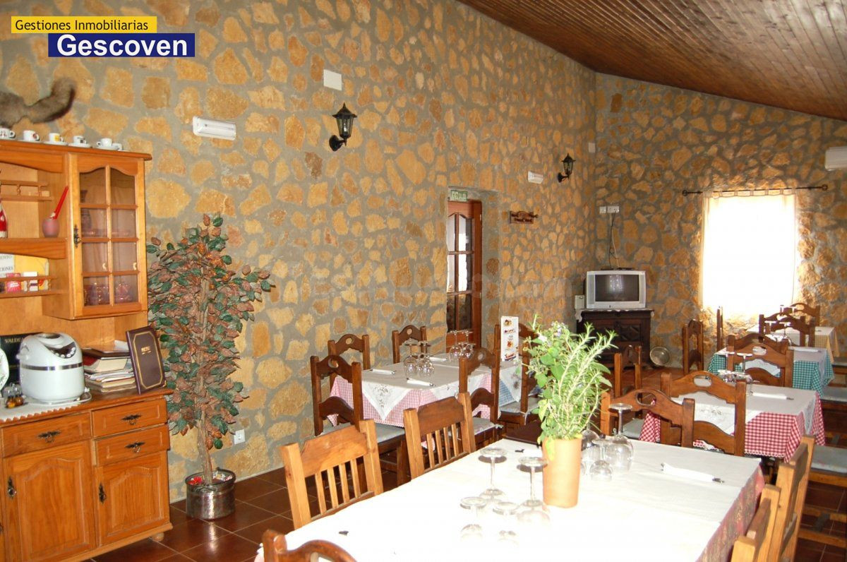 VENTA CHALET HOSTAL RESTAURANTE CON PARKING