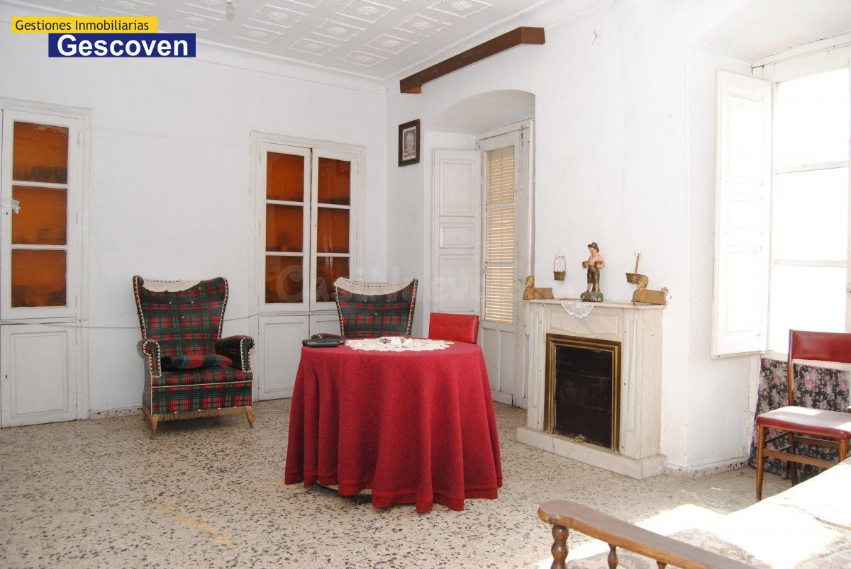 VENTA AMPLIA VIVIENDA CÉNTRICA PLANTA 1ª