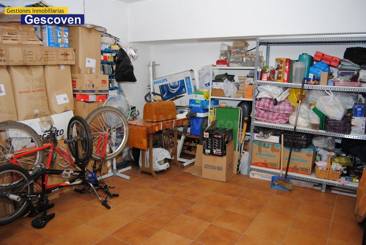CÉNTRICO GARAJE DOBLE Y TRASTERO DOBLE. 50 M2. - foto 4