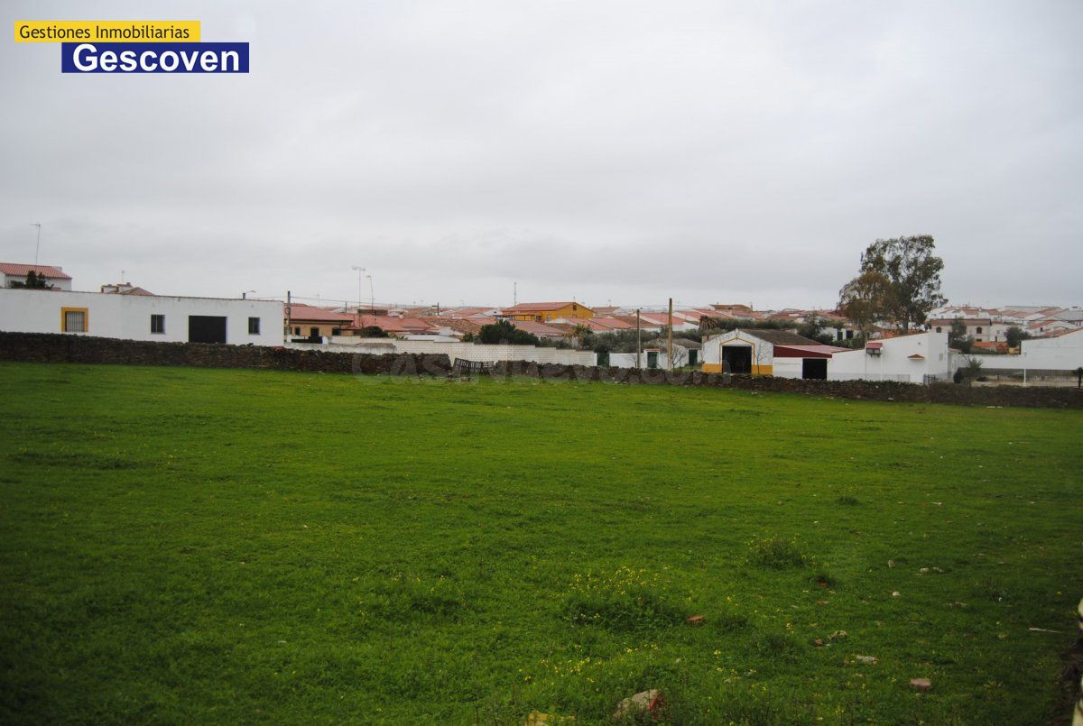 TERRENO URBANO EDIFICABLE - foto 2
