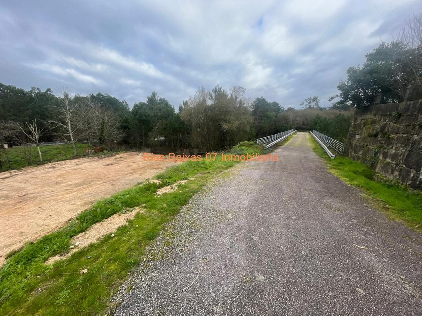REF 2018 PARCELA 891 m2 PARA UNO DOS CHALETS CERCA AUTOVIA ( - foto 4