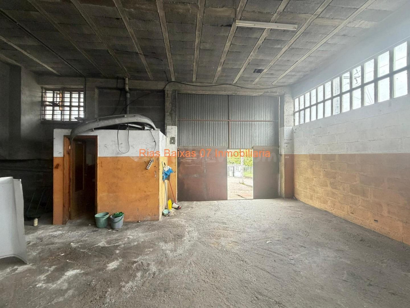 REF 2039 NAVE-ALMACEN 350 m2 TRES OFICINAS SANGUIÑEDA (MOS) - foto 5