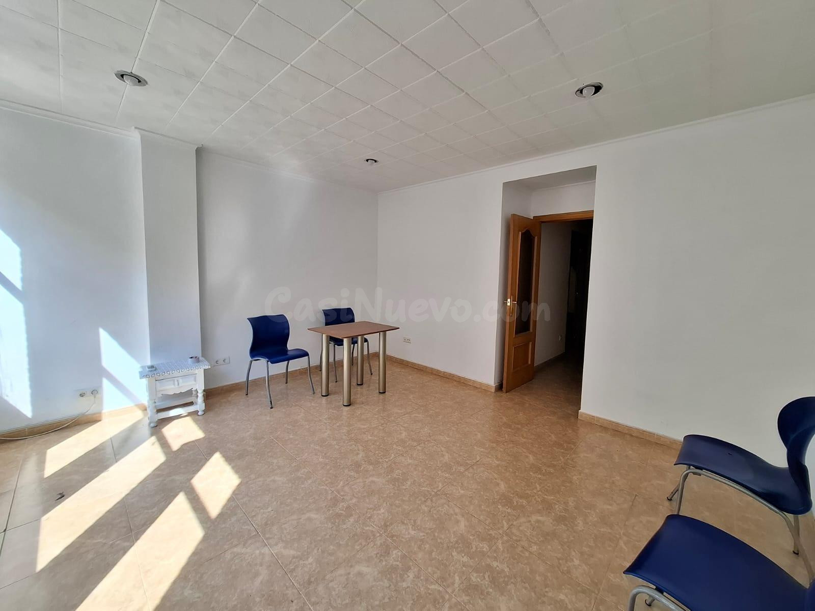 ¡OPORTUNIDAD EN PLENO CENTRO DE BENIDORM! OFICINA EN ALQUILE - foto 4