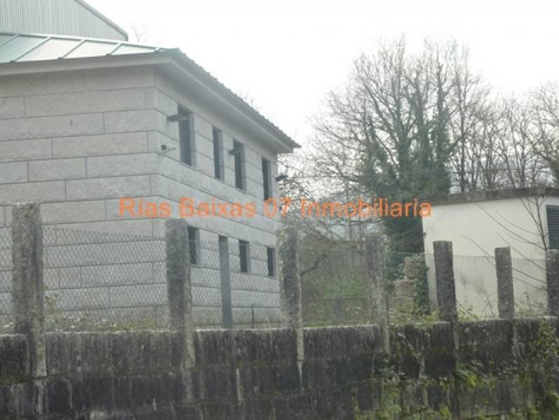 REF 1995 NAVE 1800 M2 CON PUENTE GRUA Y 15000m2 TERRENO - foto 4