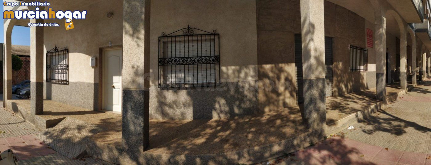 Casa en planta baja y local contiguo en San José de la Vega. - foto 4