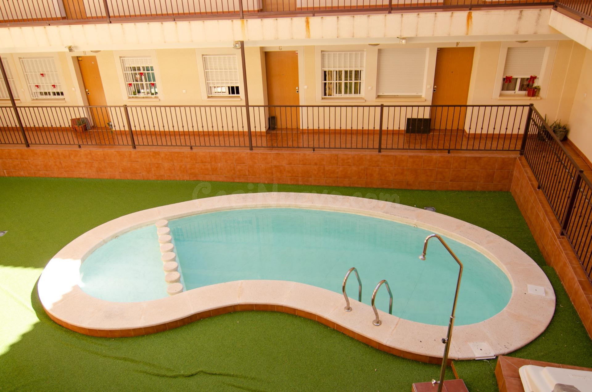Piso con piscina comunitaria en Sucina, Murcia. - foto 2