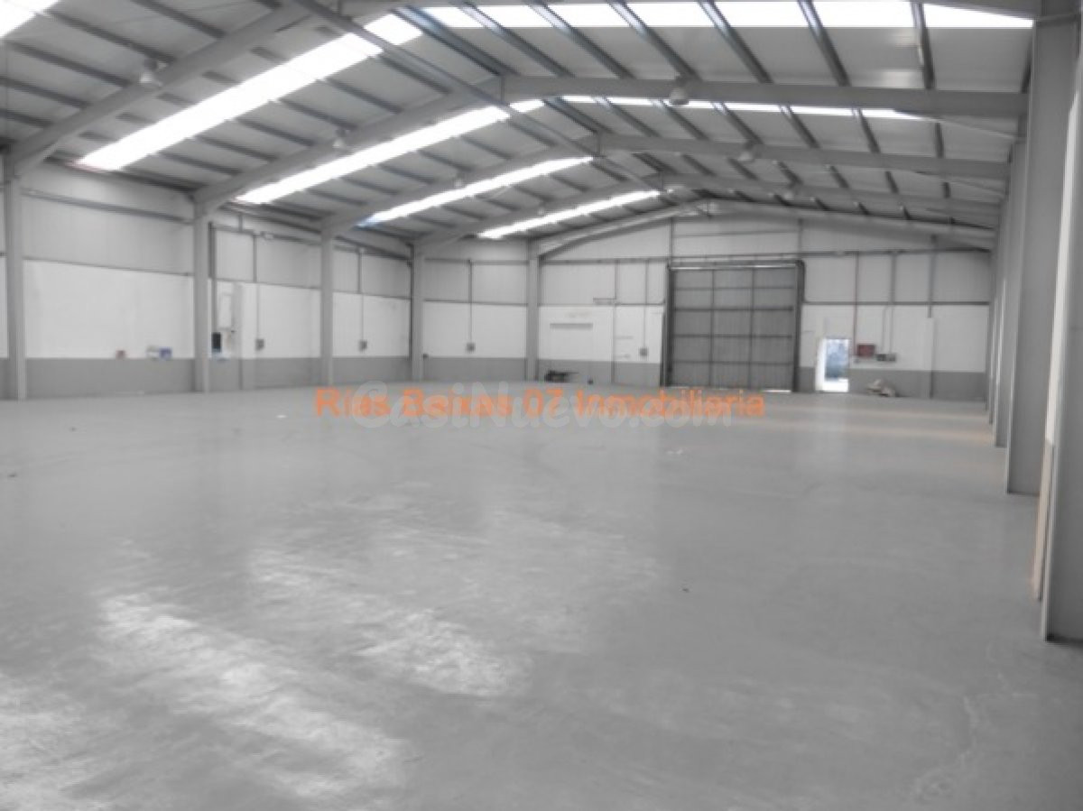 REF 2532 NAVE 1810 m2 CON DOS PLANTAS OFICINAS y 2000 M2 CAM - foto 3