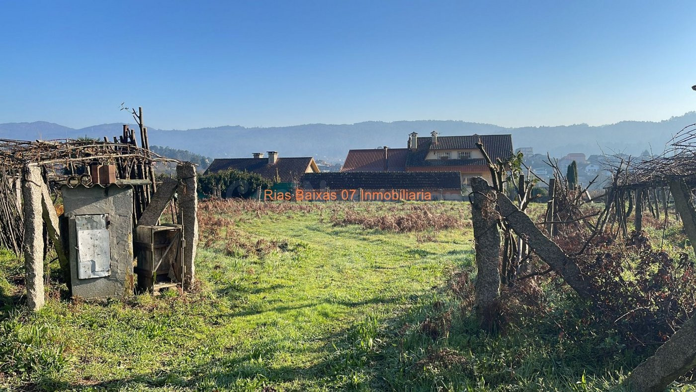 REF 2932 SOLAR 1051m2 EDIFICABLE LLANO Y MUY SOLEADO SANGUIÑ - foto 2