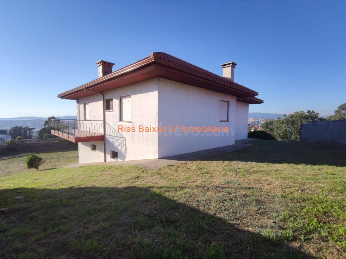 REF 4124 CHALET 4 DORM. SOBRE PARCELA CERRADA DE  1416 m2  C - foto 2
