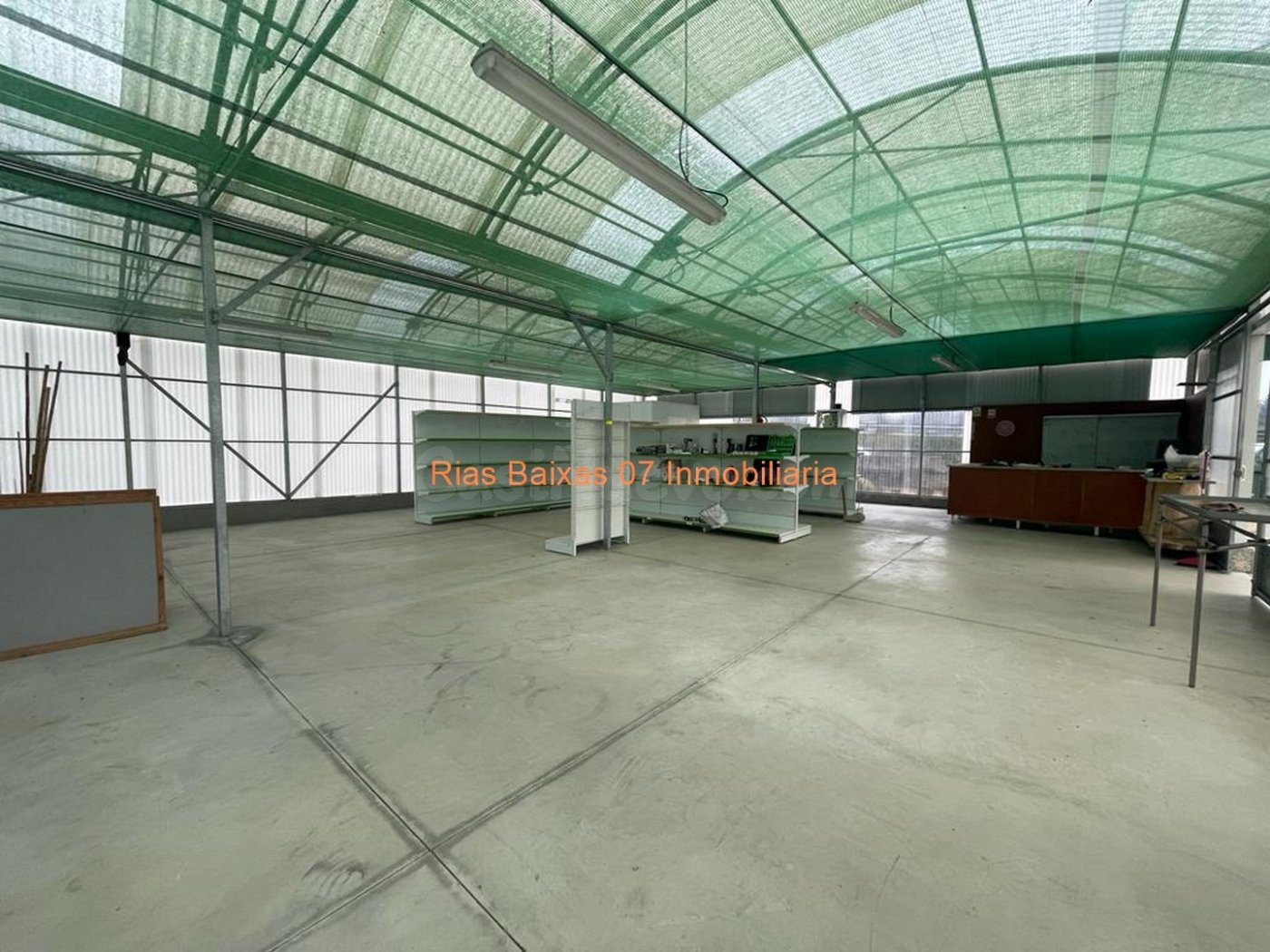 REF 4051 ALMACÉN DE 168m2 + FINCA 842M2 ( SALCEDA )