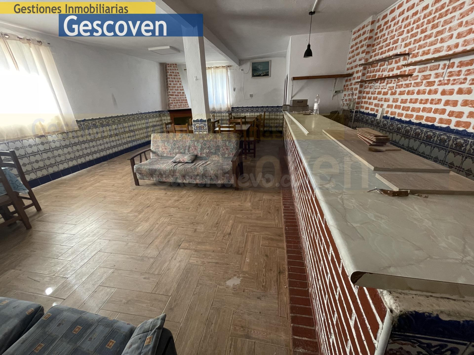 BAR-RESTAURANTE CON VIVIENDA, PATIO Y PARKING - foto 3