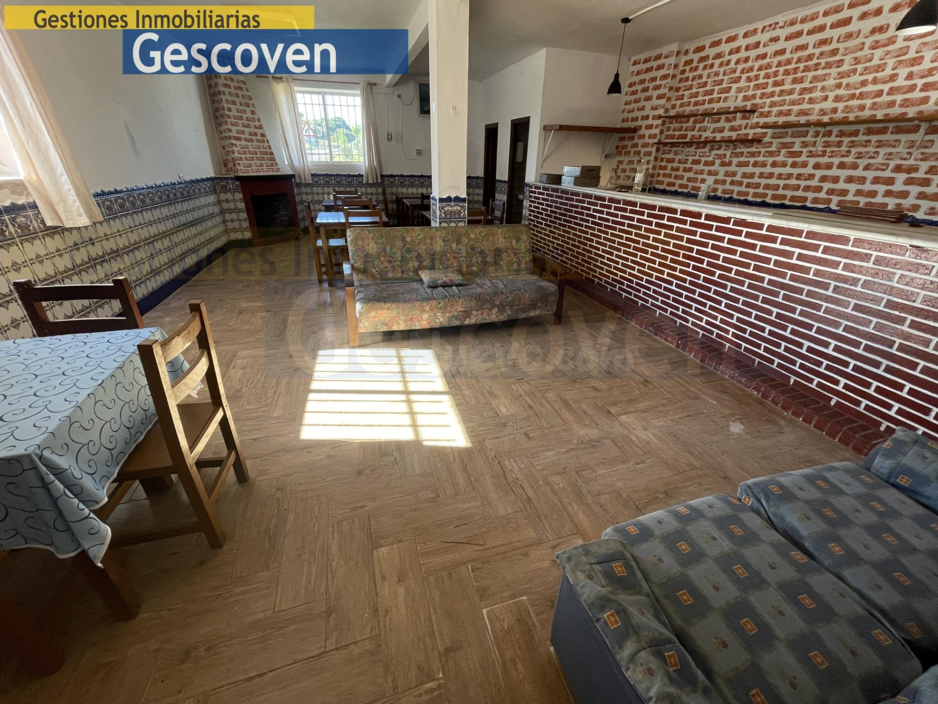 BAR-RESTAURANTE CON VIVIENDA, PATIO Y PARKING - foto 4