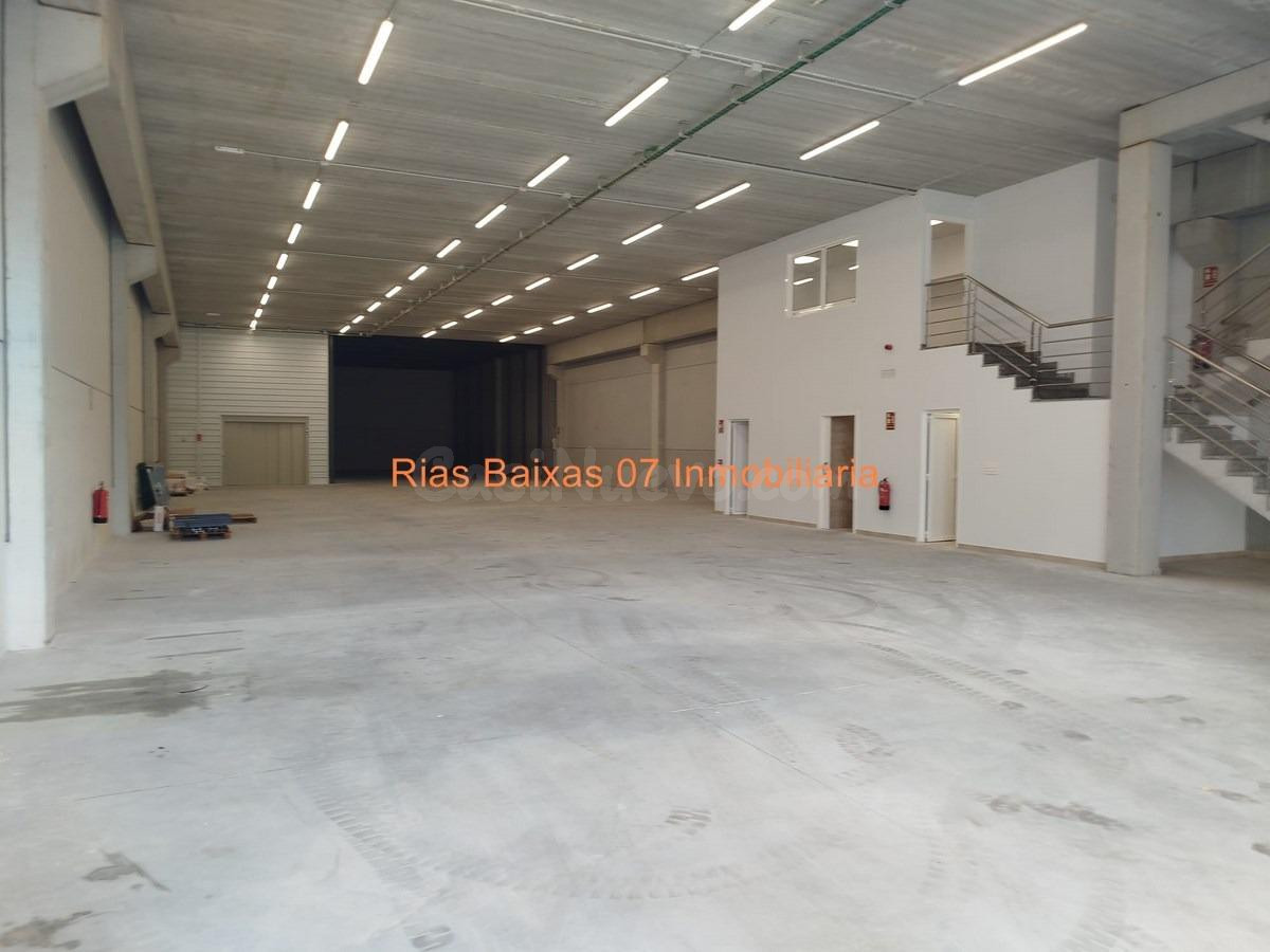 REF 7003 NAVE INDUSTRIAL 1.2022 m2 EN POLÍGONO INDUSTRIAL VE - foto 2