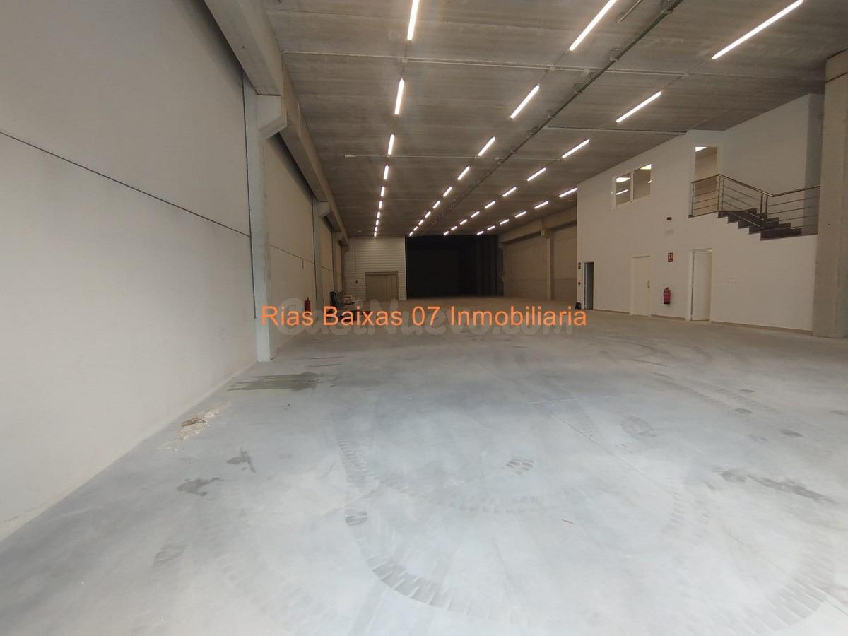 REF 7003 NAVE INDUSTRIAL 1.2022 m2 EN POLÍGONO INDUSTRIAL VE - foto 3
