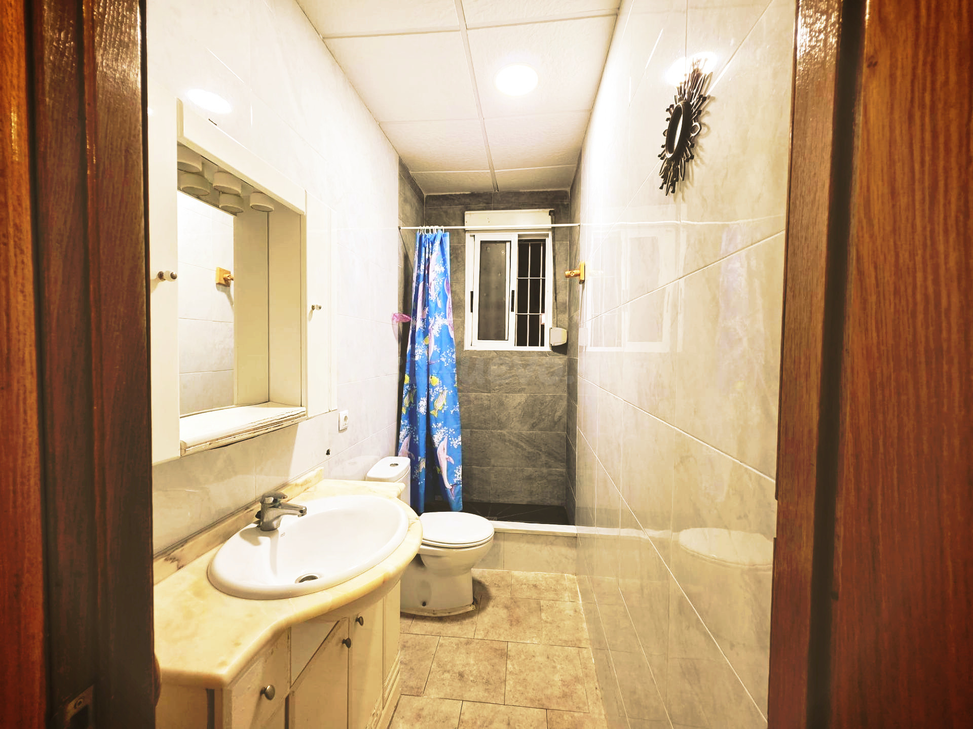 Amplio local de 190 m2 + apartamento de 30 m2 - foto 3