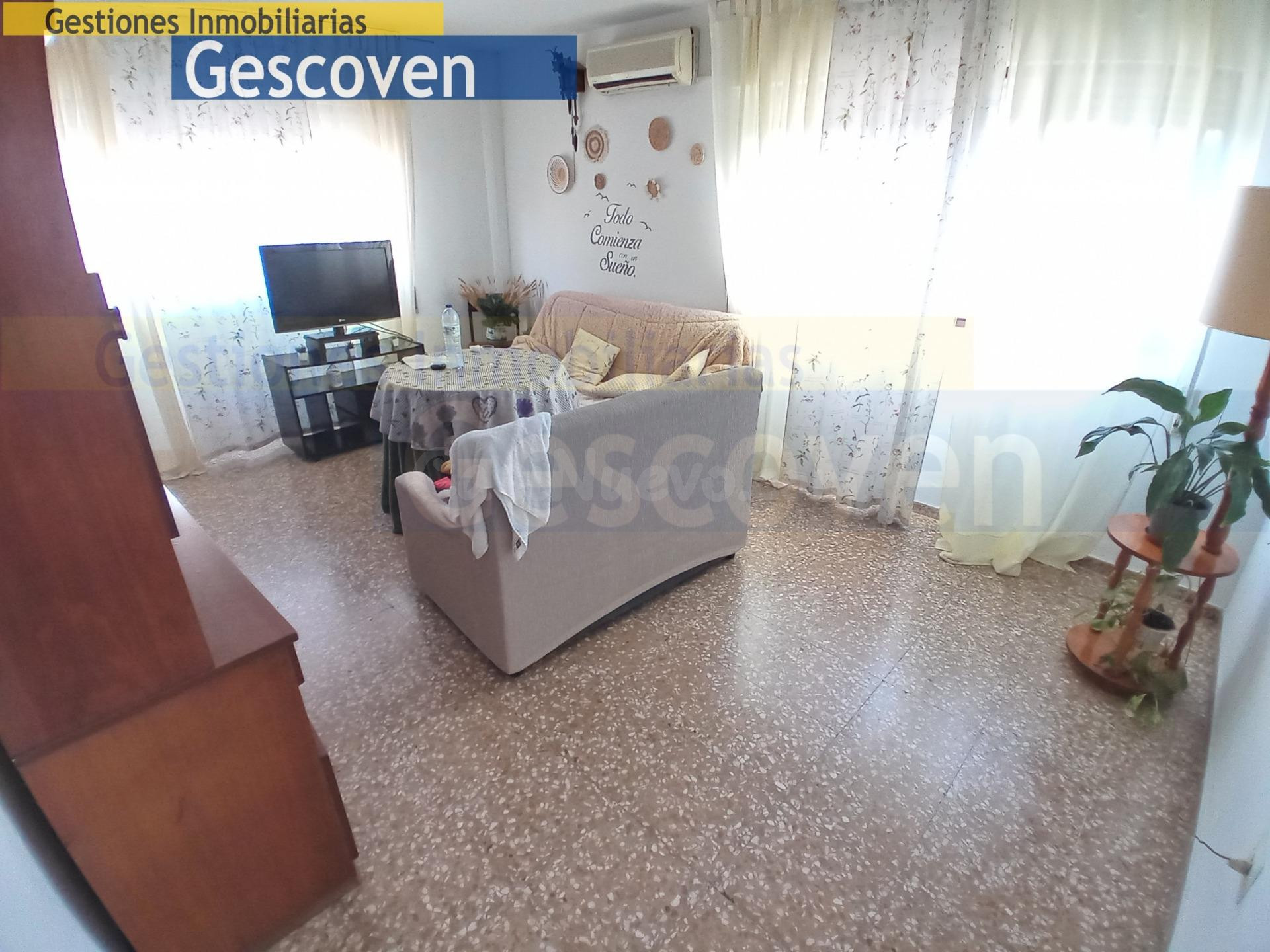 MAGNIFICA VIVIENDA CÉNTRICA, CUATRO DORMITORIOS, TERRAZAS Y 
