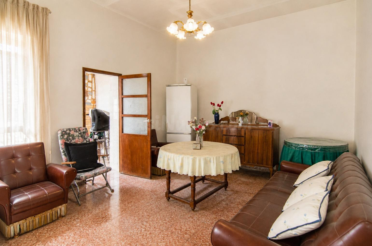 Dos casas en venta para reformar fachada a dos calles, en To
