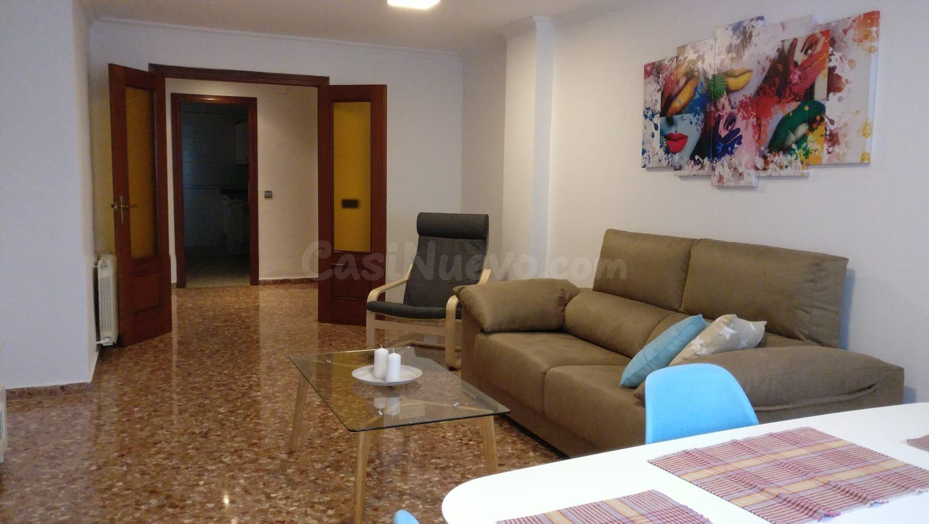 Piso amplio y luminoso con terraza en Ciutat Jardí – ideal p - foto 3
