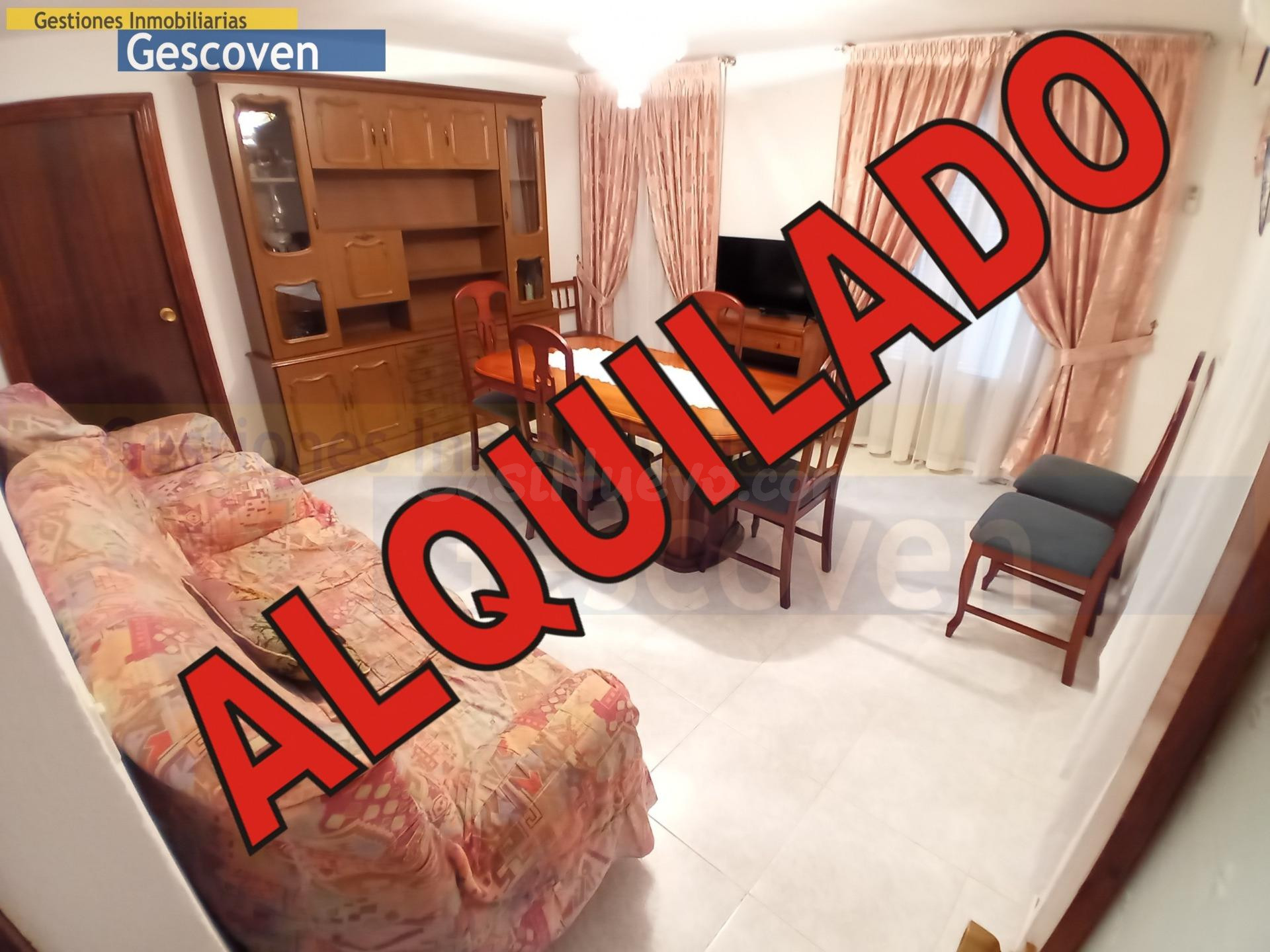 AMPLIA Y COMODA VIVIENDA CON PATIO, 3 DORMITORIOS Y GARAJE O
