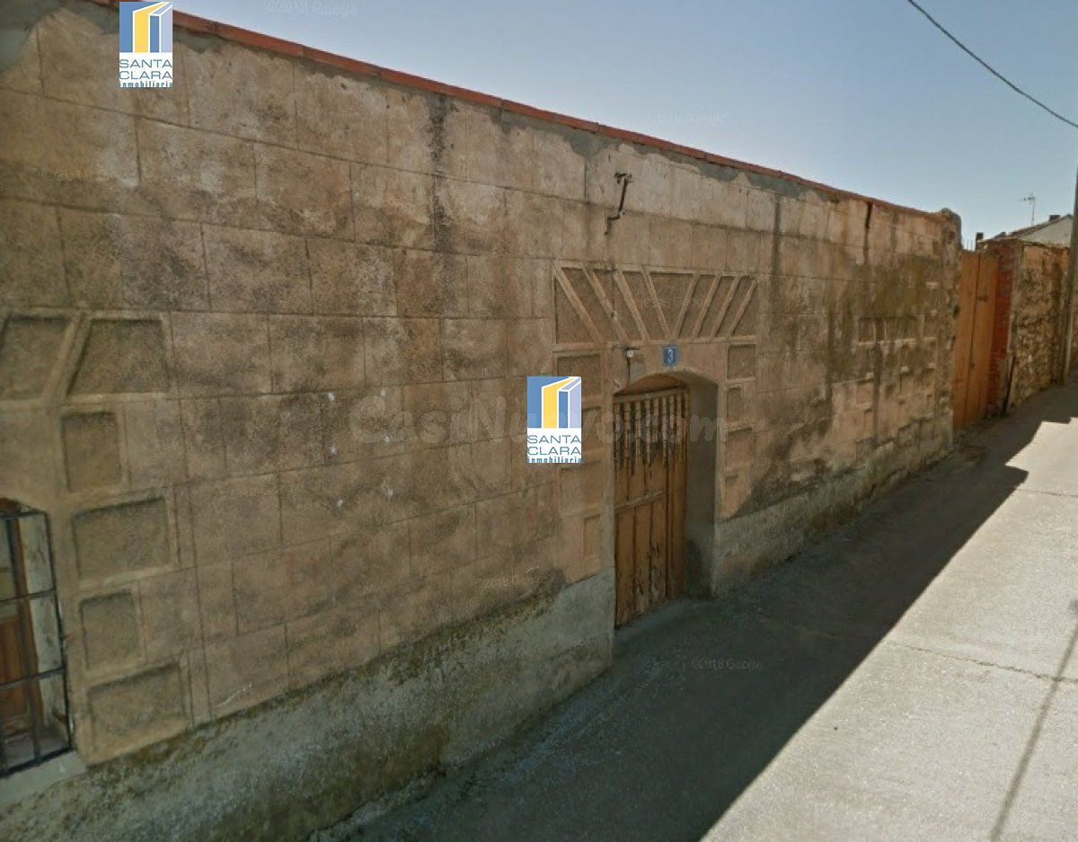 SOLAR URBANO EN VENTA EN EL CENTRO DE MONTAMARTA (ZAMORA) - foto 2