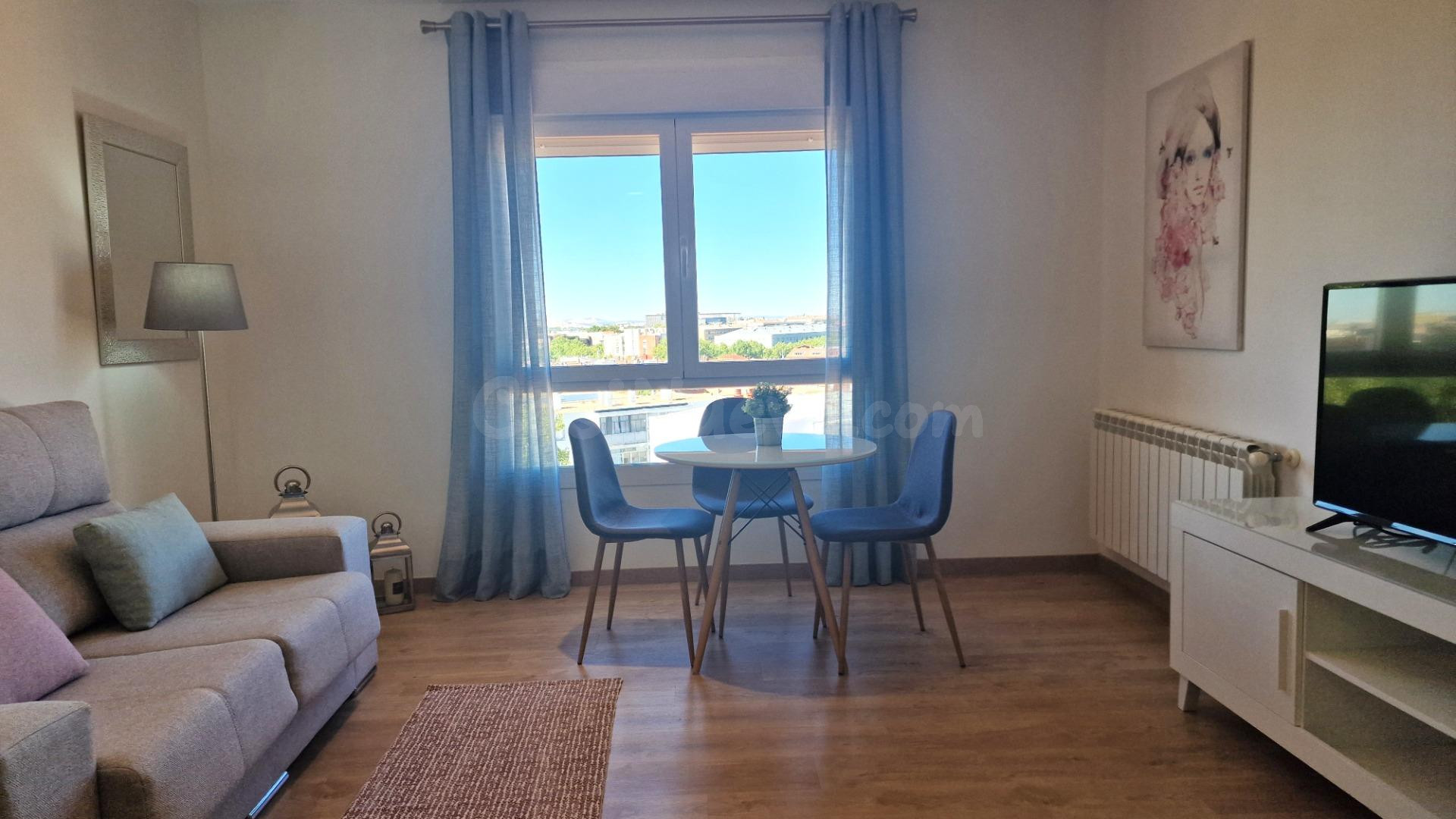 Bonito piso de un dormitorio, amueblado, calefacción , aire 